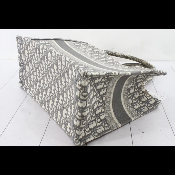****SOLD**** SOLD -DIOR Medium Book Tote - Picture 2 of 5